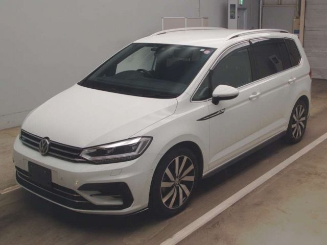 32009 Volkswagen Golf touran 1TCZD 2018 г. (TAA Kantou)